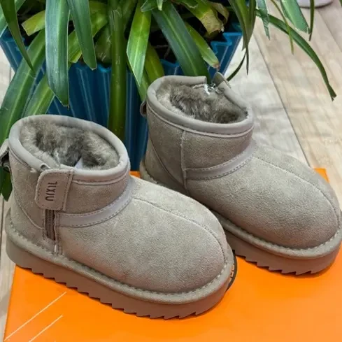 童鞋男女同款低帮女魔术贴冬季鞋跟款式雪地靴舒适小童男