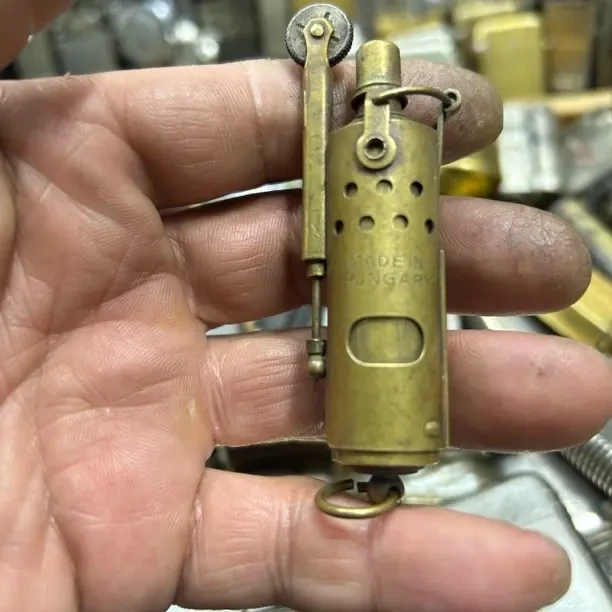 收藏类古董战壕打火机