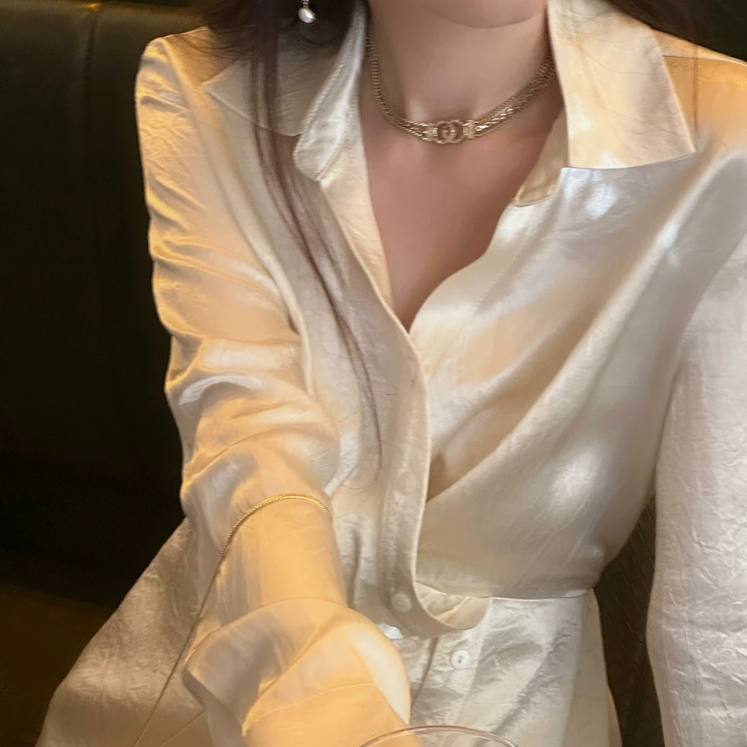 4折 Howalook Ivory的通勤温柔 肌理醋酸收腰显瘦通勤百搭连衣裙