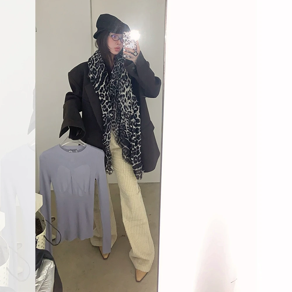 IUIU阿晶家 12/9 20:00上新95折海德堡初冬 松果褐肌理感廓形西装