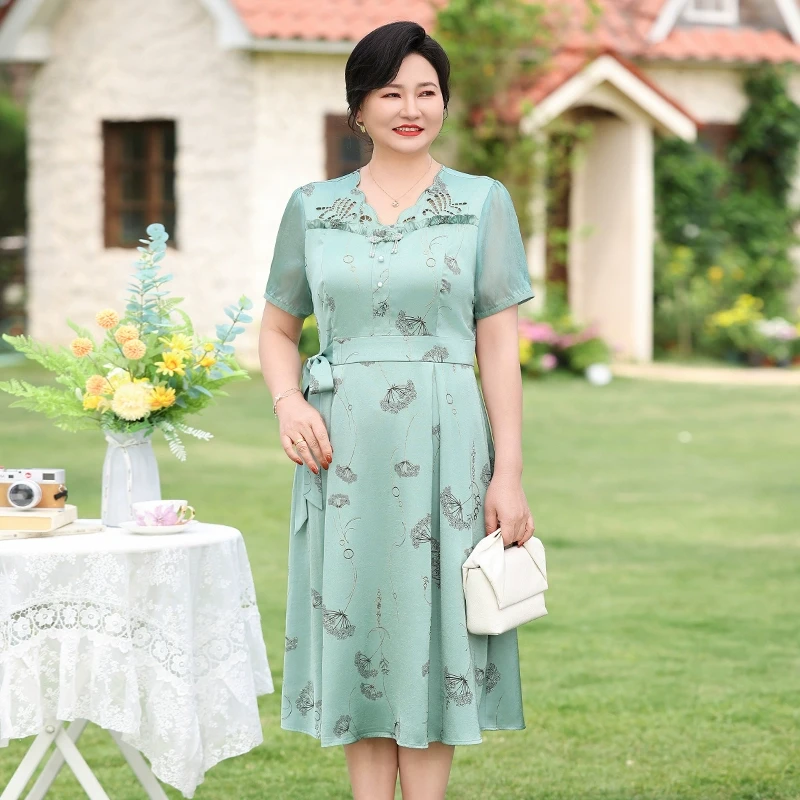菲姐大码妈妈夏装新款裙子中老年女装洋气高档气质雪纺大码连衣裙