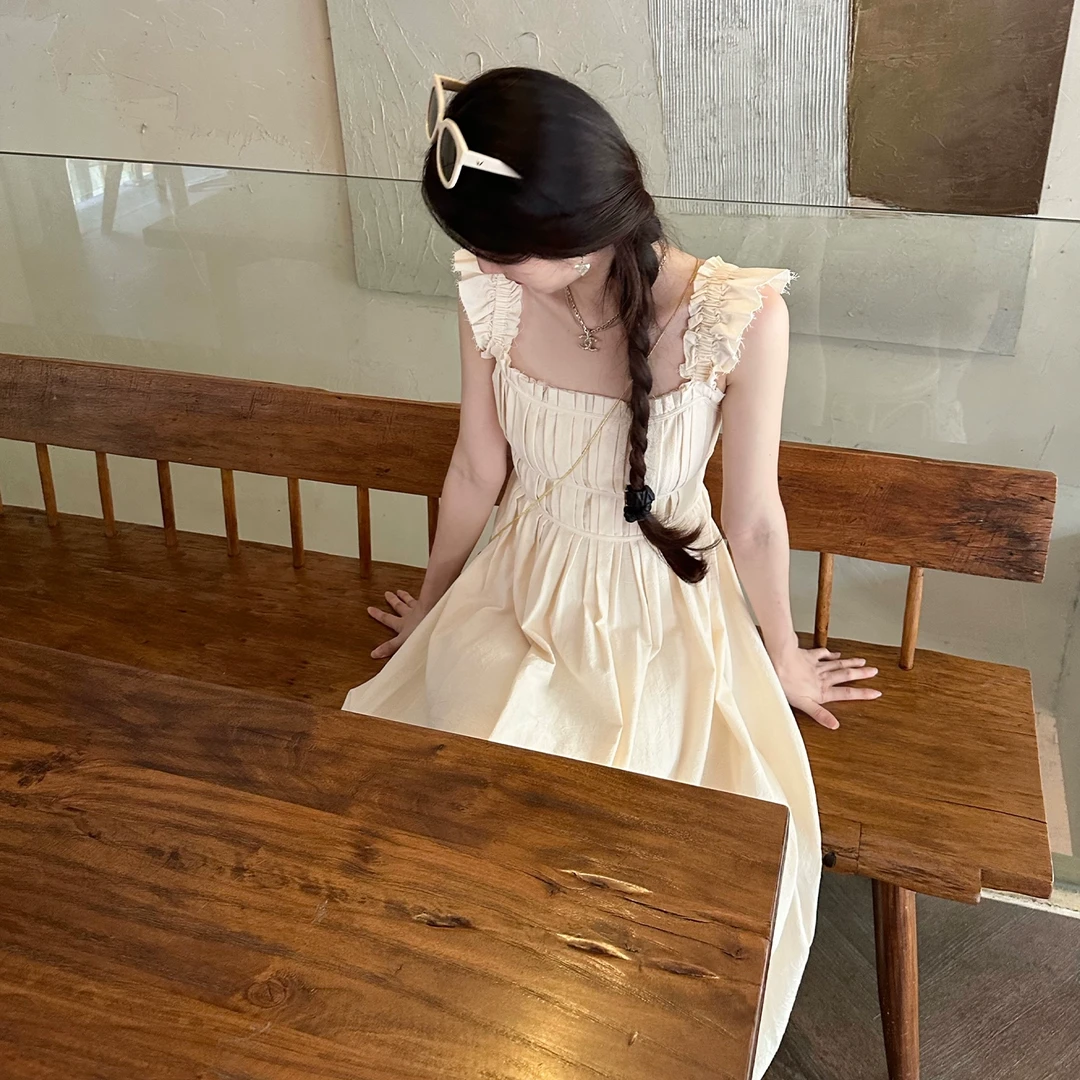 5折 Howalook  小飞袖少女压褶设计肌理感打揽弹力无袖连衣裙