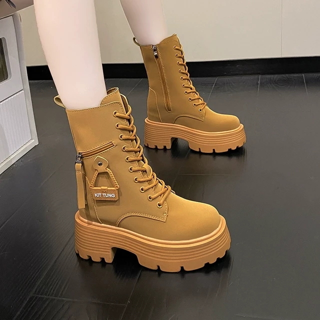 内增高马丁靴女英伦风小个子百搭2024新款秋冬季厚底中筒靴瘦瘦靴