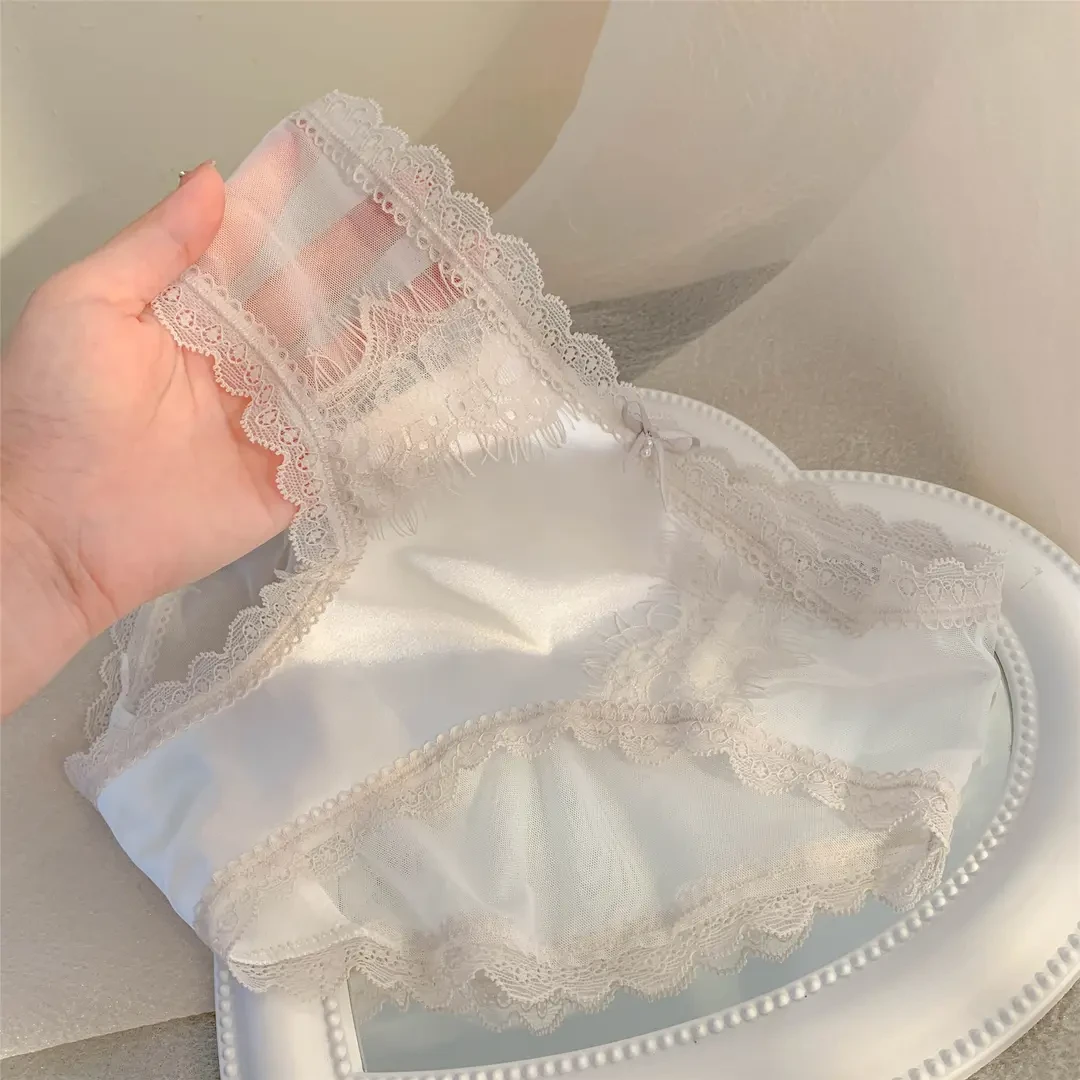 轻薄缎面丝滑蕾丝网纱内裤女款低腰撞色柔软棉裆少女法式三角短裤