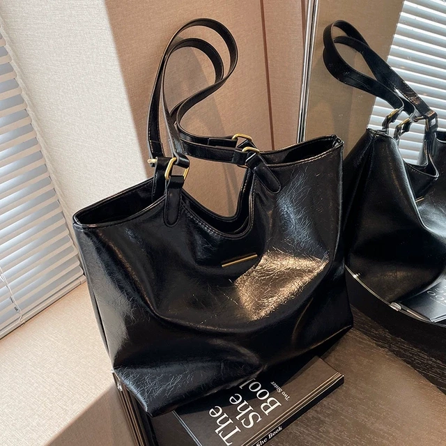 油蜡皮质感包包女2025超火时尚大容量单肩腋下包高级感通勤托特包