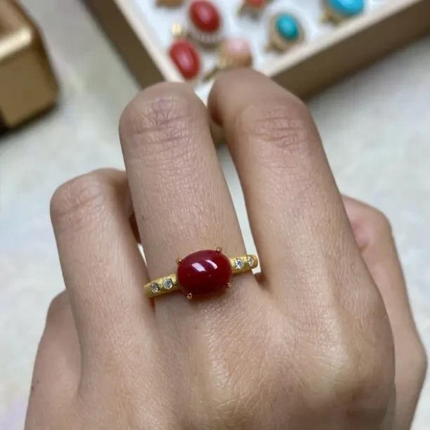 天然阿卡牛血珊瑚精致可调节戒指女款