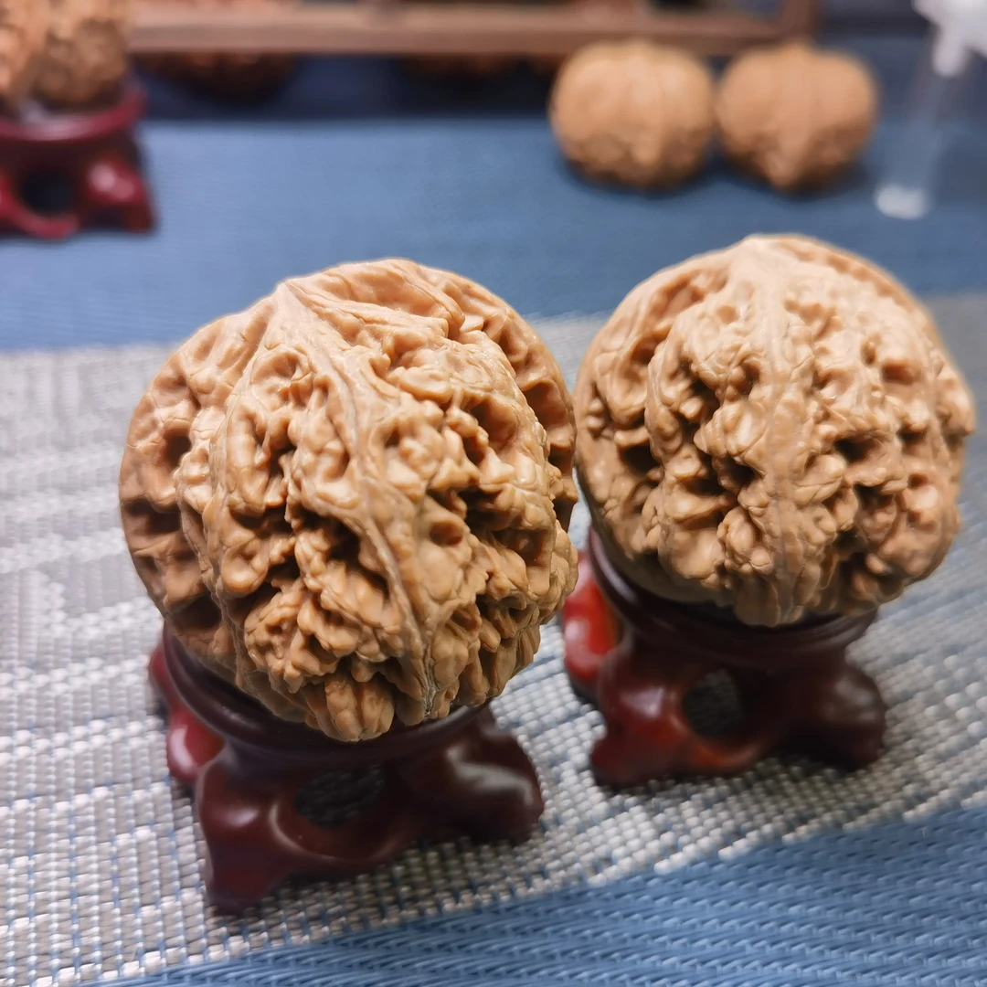 手工精配文玩核 八方来财大粗筋 皮质好 纹路清晰 压手感强 无药