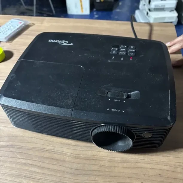 奥图码长焦投影仪 运费自理