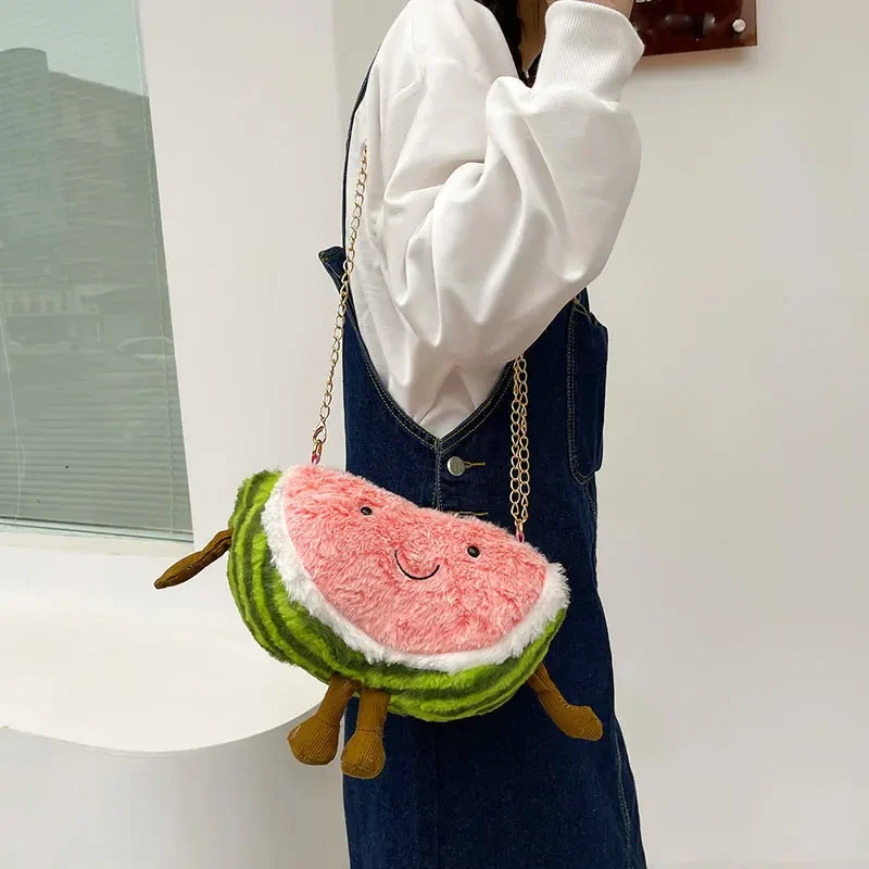 个性毛绒西瓜包女2025冬季新款卡通可爱毛绒包小众日系甜美斜挎包