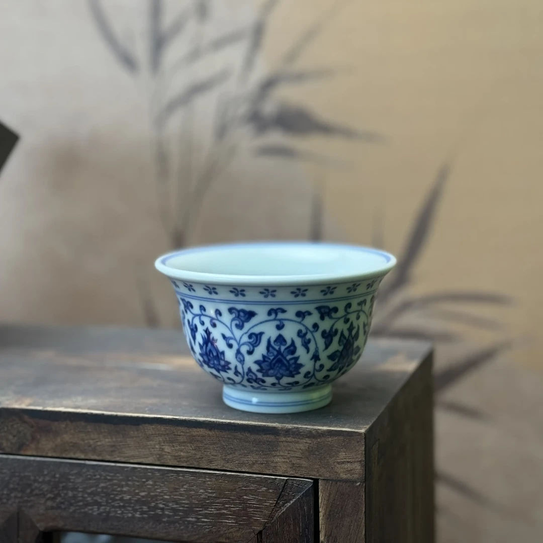 【欢欢推荐】缠枝莲青花瓷主人杯复刻手工成型