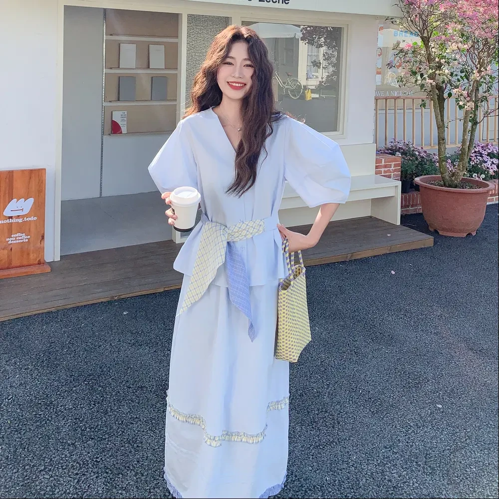 蓝色氛围感减龄套装裙女2025年夏季新款系带V领上衣半身裙两件套
