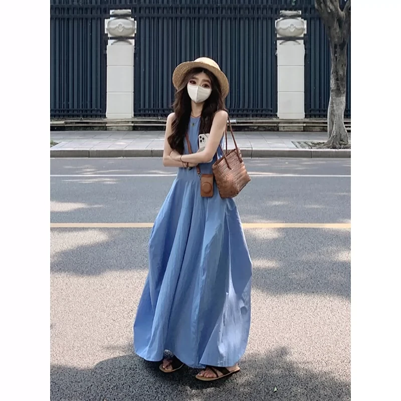 海边度假蓝色无袖背心连衣裙女夏季新款收腰显瘦气质大摆A字长裙