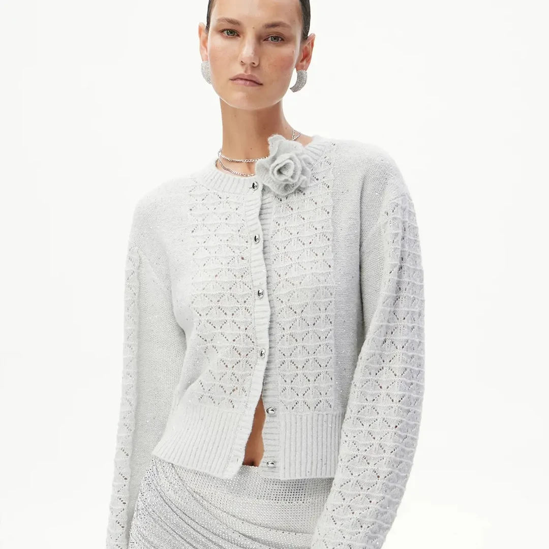 CNLEEWEI26早春浅灰高智感玫瑰花朵轻奢珠片亮丝毛织开衫