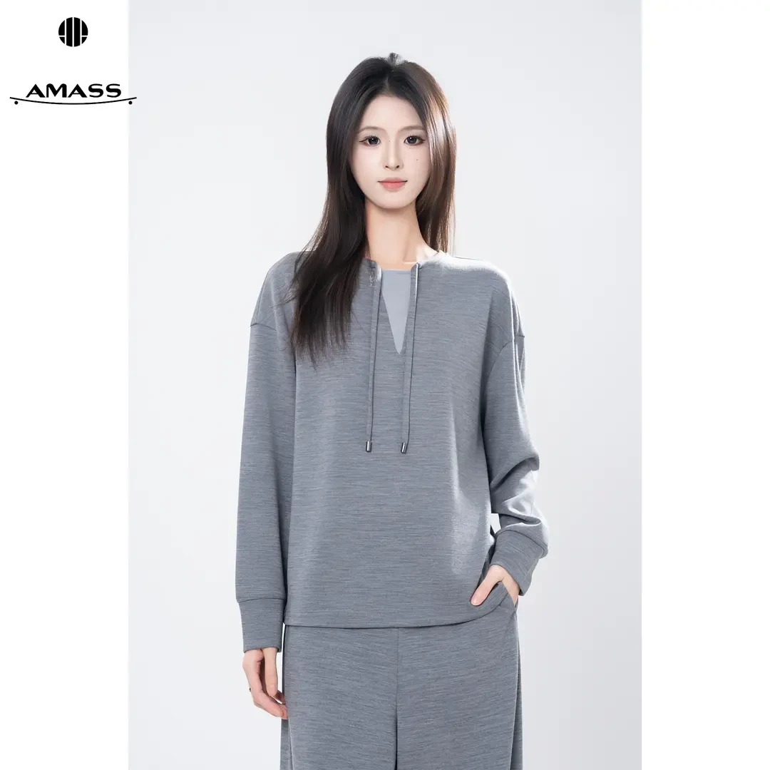 AMASS/阿玛施早秋新款休闲设计感时尚松弛感圆领长袖卫衣女530080