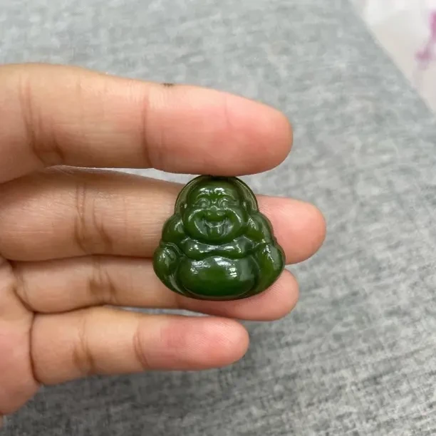 天然和田玉碧玉佛公约20左右有天然玉石结构微瑕多样性发一