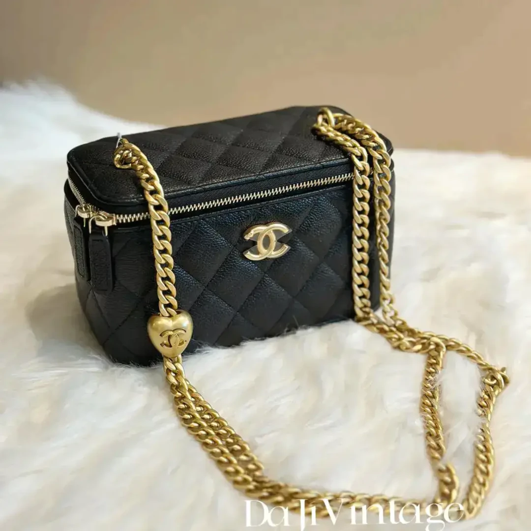 99新 Chanel/香奈儿 大吉中古/香奈儿24p黑金爱心金球长盒子斜挎