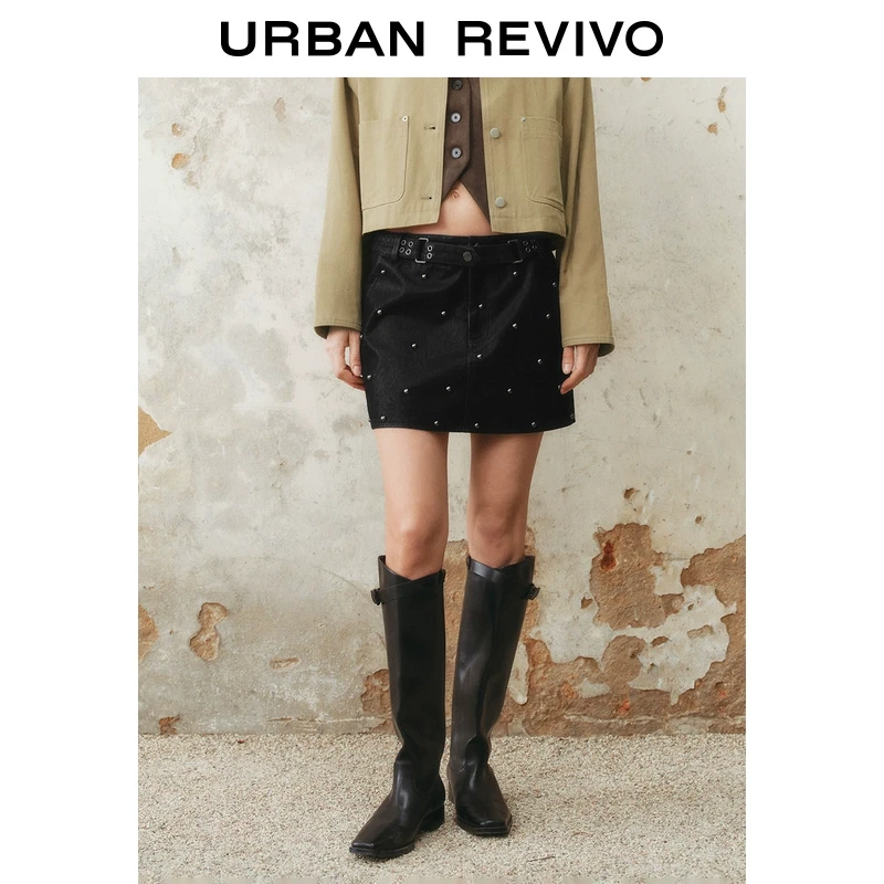 UR2025春季新款女装欧若风氛围感肌理PU铆钉短款半裙UWH550006