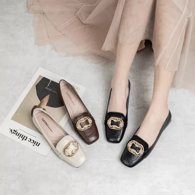 单鞋女2025春季新款方头粗跟乐福鞋钻扣真皮软底舒适不累脚小皮鞋