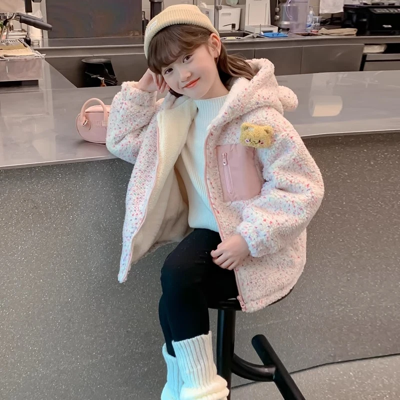 女童秋冬装外套2024新款儿童洋气女孩冬季加绒加厚彩点小熊毛毛衣