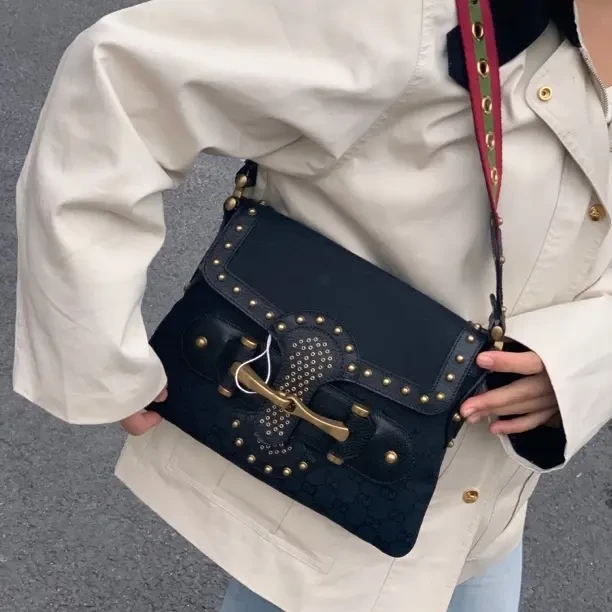 95新 GUCCI/古驰 Gucci铆钉单肩包