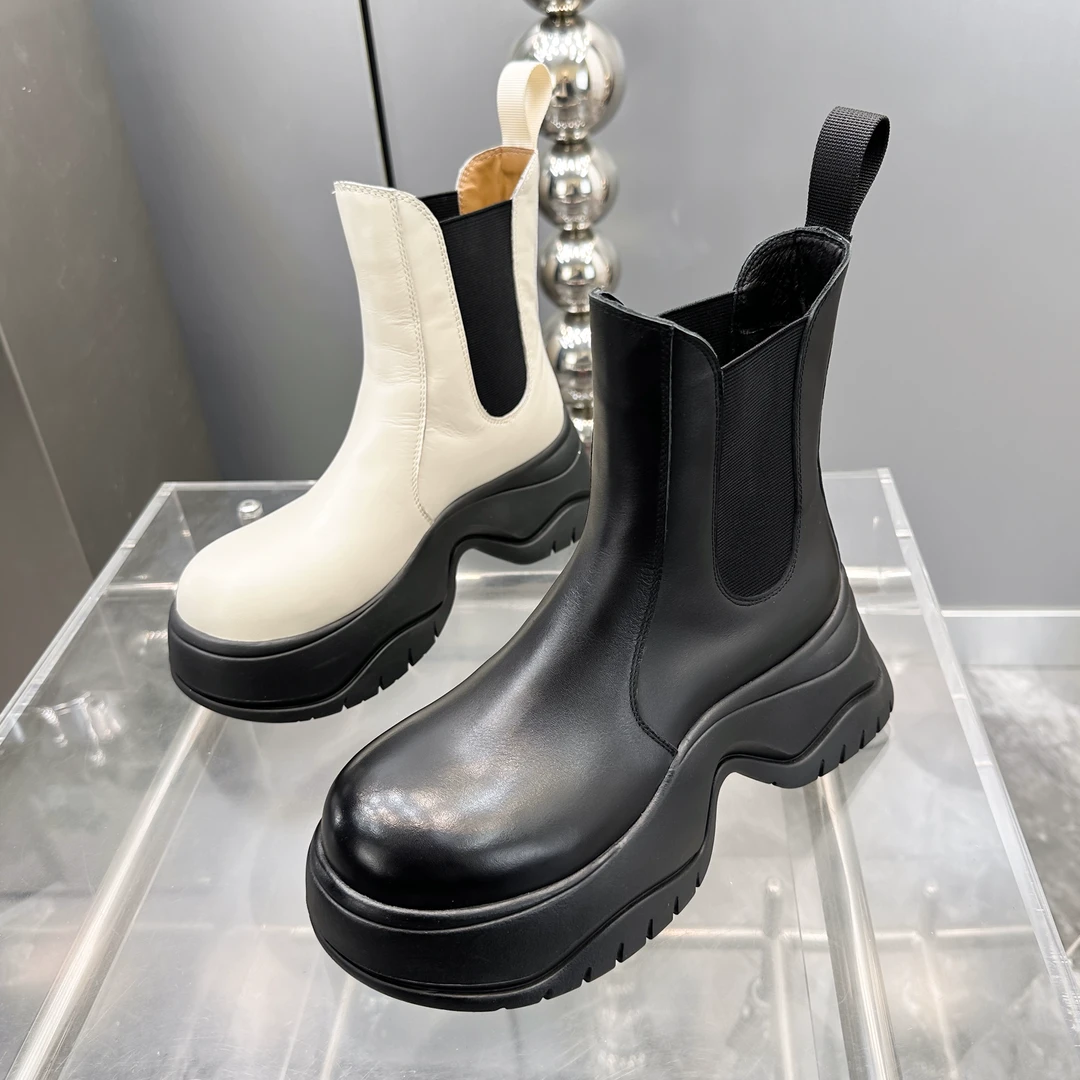 【现货】2024秋冬季新款松糕厚底显瘦显腿长真皮高级感烟筒靴9021-1