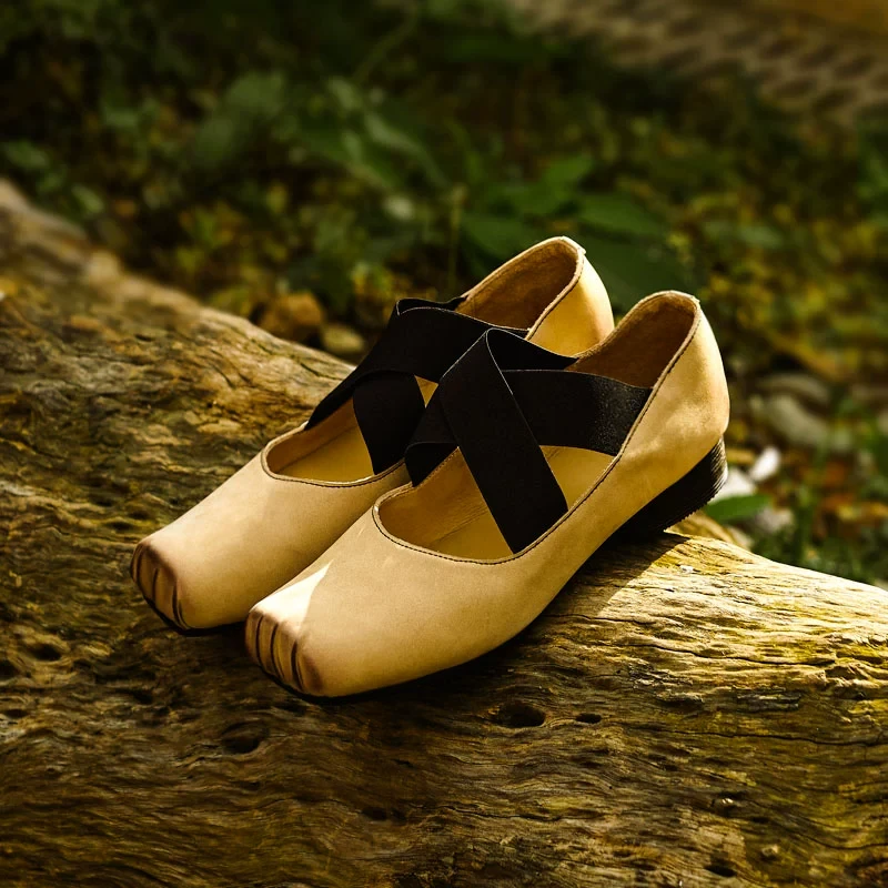 水洗马皮UMA猪鼻子芭蕾鞋女中粗跟方头复古绑带仙女外穿复古单鞋