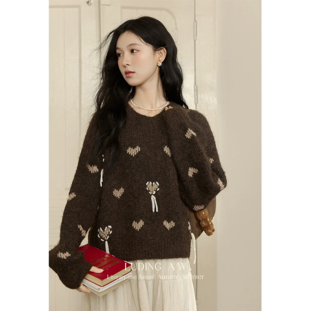 【鹿盯盯】微胖2024冬季新款胖mm法式圆领毛衣慵懒风针织上衣D08211