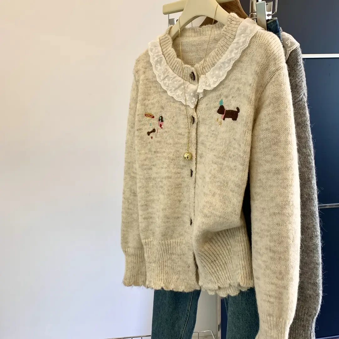 秋冬甜美蕾丝拼接毛衣开衫外套女2025春秋新款短款设计感上衣外搭