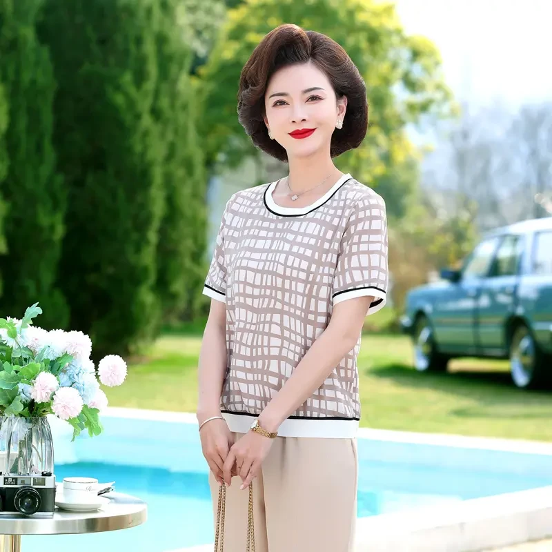 妈妈夏季减龄套装2024新款洋气中老年女装休闲时尚运动上衣两件套