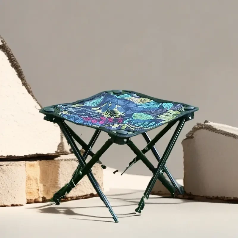 户外折叠便携式小马扎椅子出行露营垂钓随地可坐稳固便携椅子gm