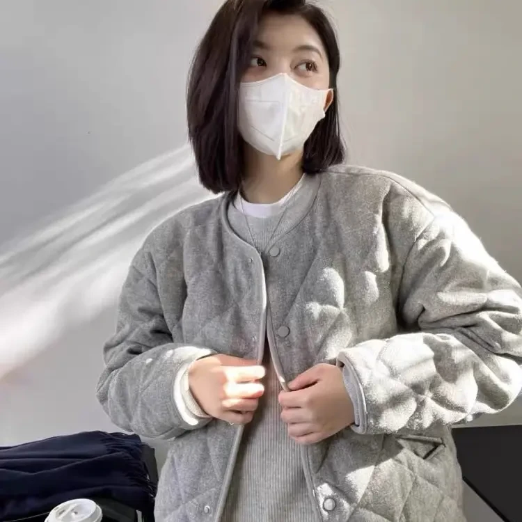 秋冬2025新款极简老钱风澳洲初剪羊毛白鹅绒菱格服外套