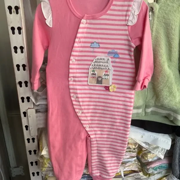 婴儿春秋连体衣纯棉无骨宝宝哈衣爬服长袖舒适透气新款洋气