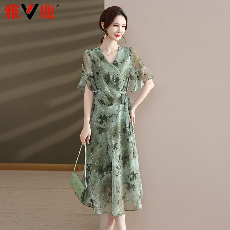 雅鹿2025夏季新款中长款气质连衣裙减龄时尚妈妈短袖遮肚大码裙子