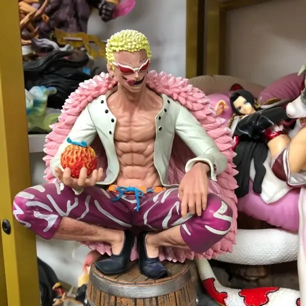 多弗朗明哥蹲姿手办模型动漫周边桌面摆件