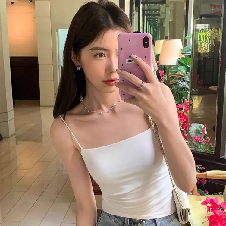 2025年爆款带胸垫吊带背心女款美背一体性感褶皱抹胸吊带背心内搭