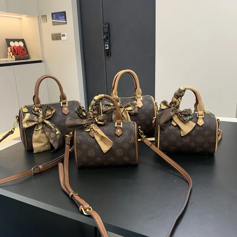 小众设计单肩包通勤2025新款经典复古小众百搭单肩斜挎包包女女士