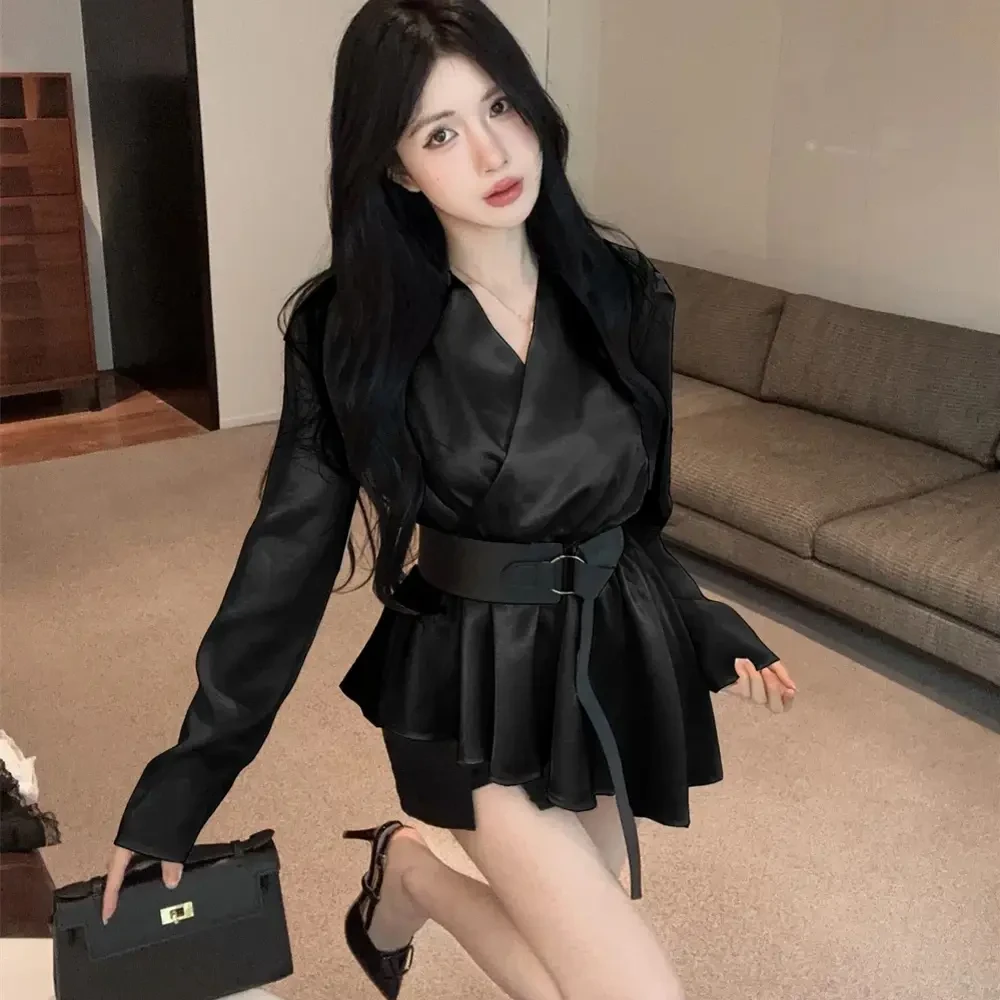 新疆包邮【8031】v领缎面衬衫（配腰带）衣长53