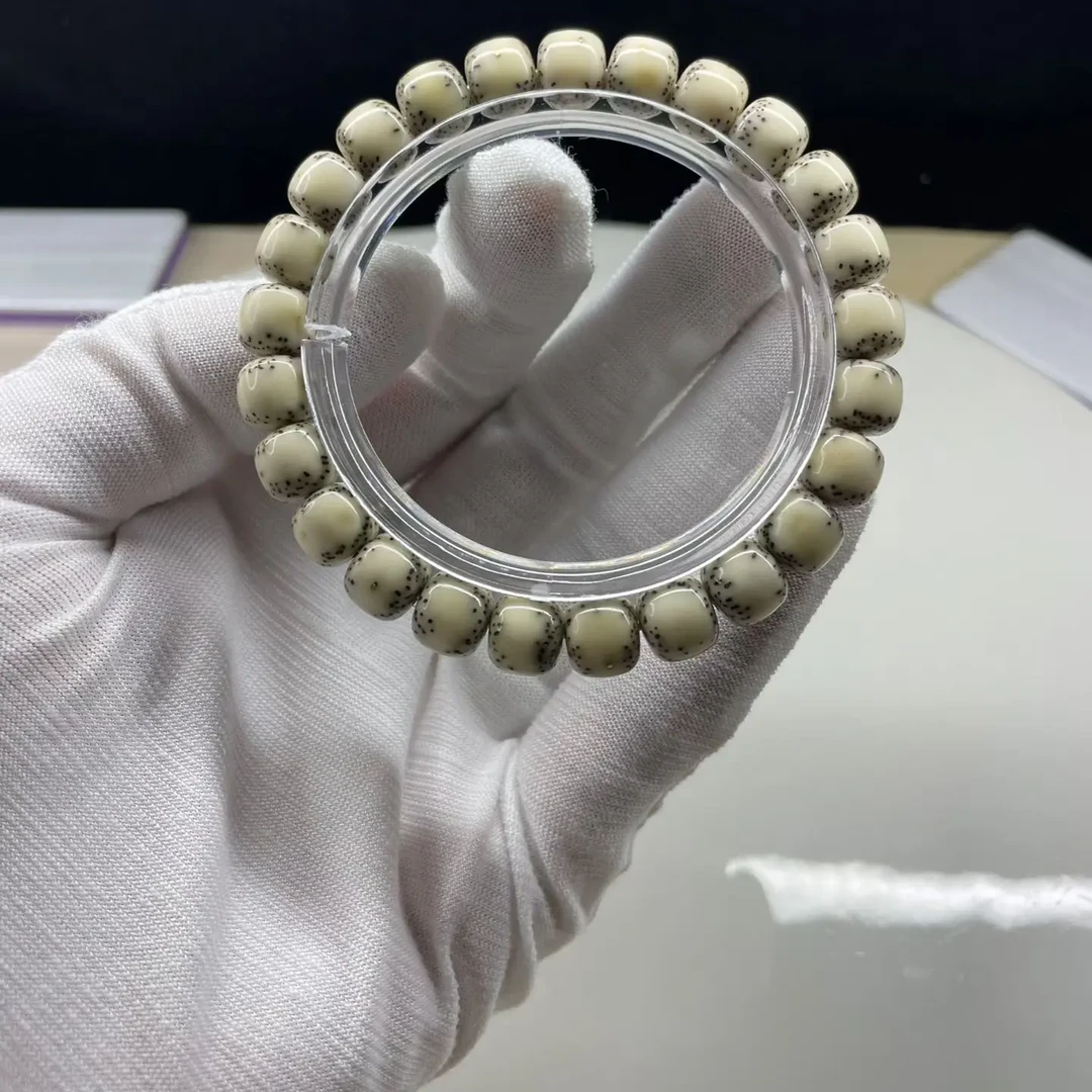 手链 糯冰9×8通体大留白小细星