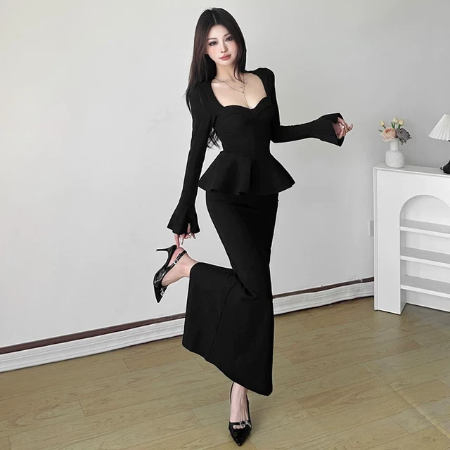 怪诞女孩b 气质千金风黑色方领长袖连衣裙女 设计感修身收腰包臀