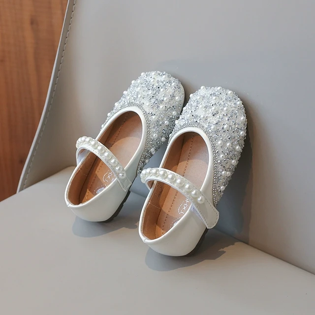 女童水晶鞋2024春秋新款儿童公主鞋软底花童单鞋演出亮片走秀鞋子
