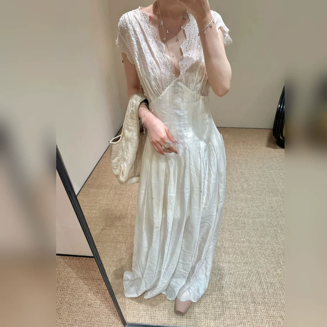 时尚长裙法式V领吊带裙2025夏季新款时尚小众长款显瘦气质连衣裙