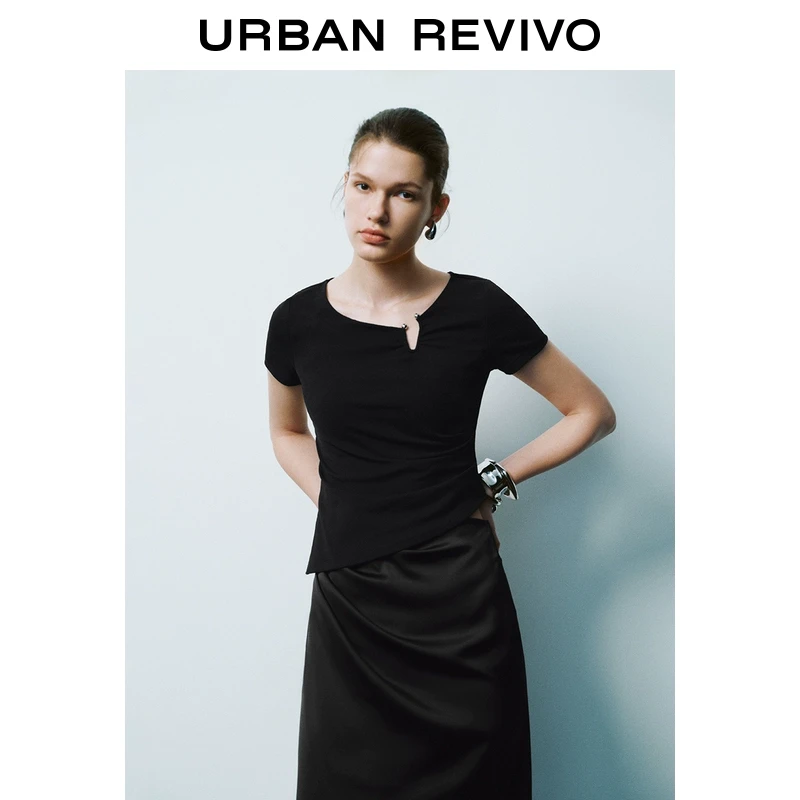 UR2025夏季新款女装金属扣饰褶皱不规则短袖T恤UWM450084