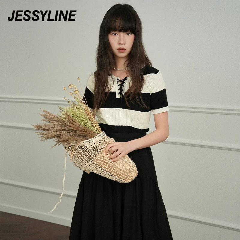 jessyline夏季新款 杰茜莱黑白色短袖薄针织衫 425204576