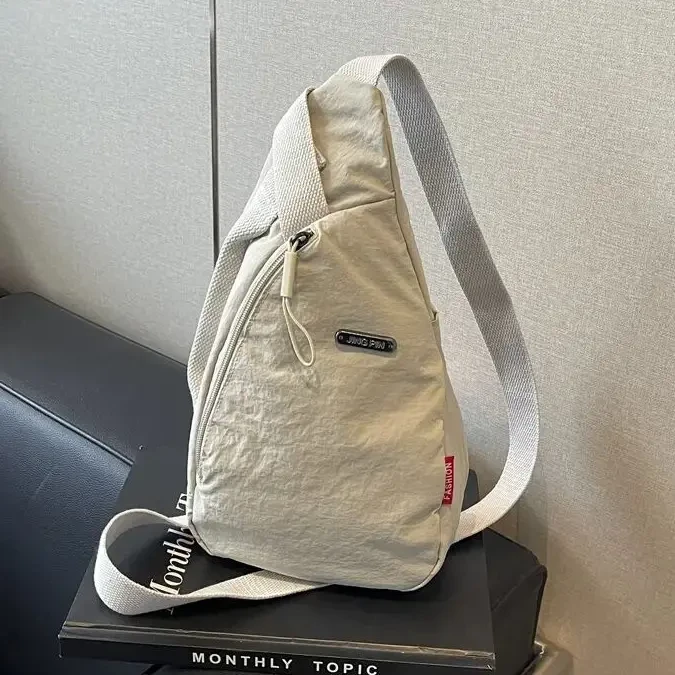 潮牌胸包男女手机斜挎包时尚简约骑行包休闲百搭轻便运动风小背包