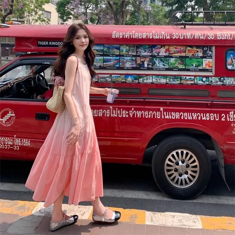 温柔风渐变粉挂脖连衣裙小众裙子夏装夏季初恋中长款时尚炸街长裙