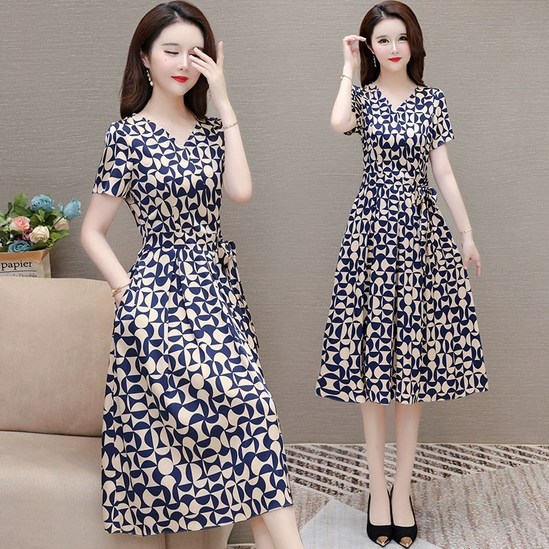 碎花连衣裙2025新款女夏季轻奢高级感贵夫人小个妈广州十三行裙子