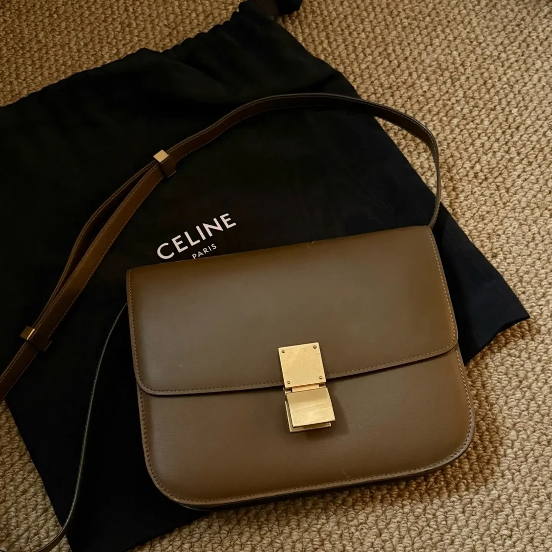 95新 Celine/思琳 celine 金棕box中号斜挎包