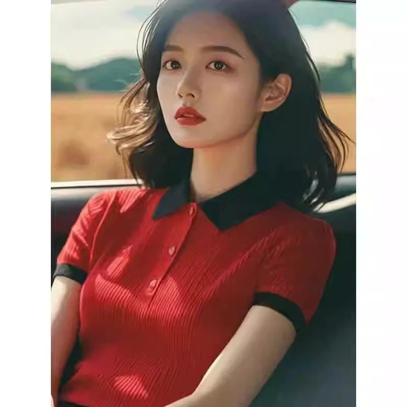 红色拼接翻领针织短袖T恤女2025春季新款韩系独特超好看polo上衣