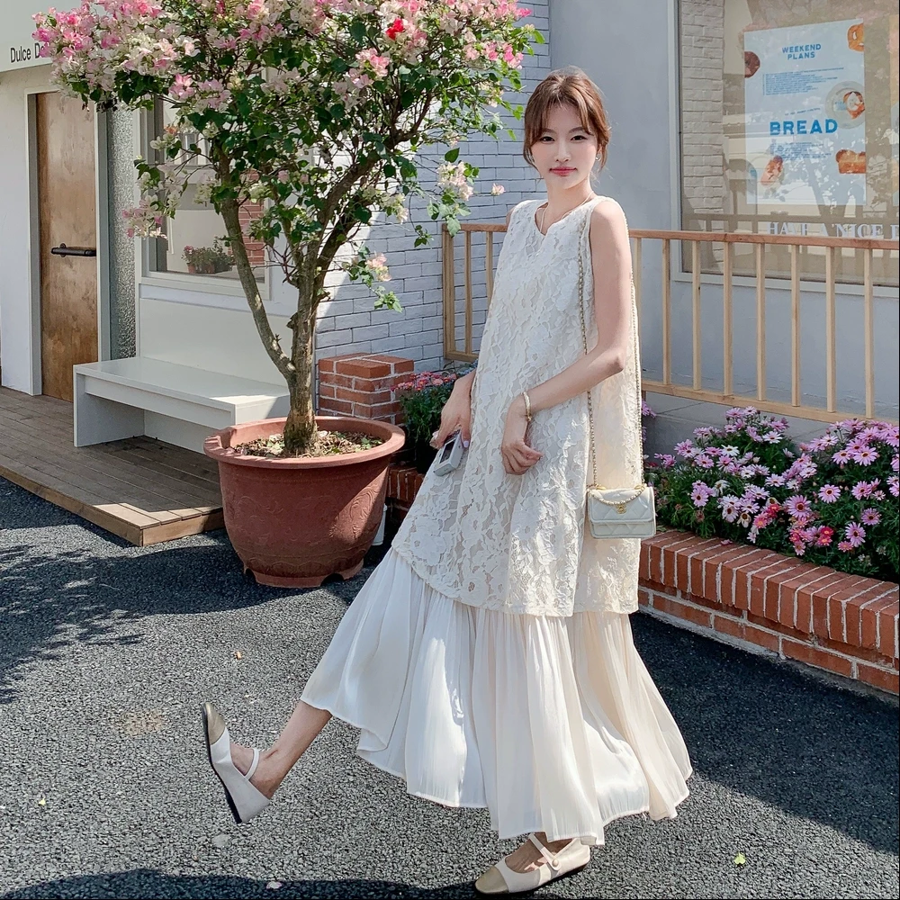 法式度假风蕾丝拼接连衣裙女2025夏季新款超仙温柔气质背心长裙潮