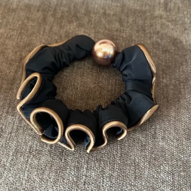 高弹力秋冬美拉德风格褶皱百搭小肠发圈发绳